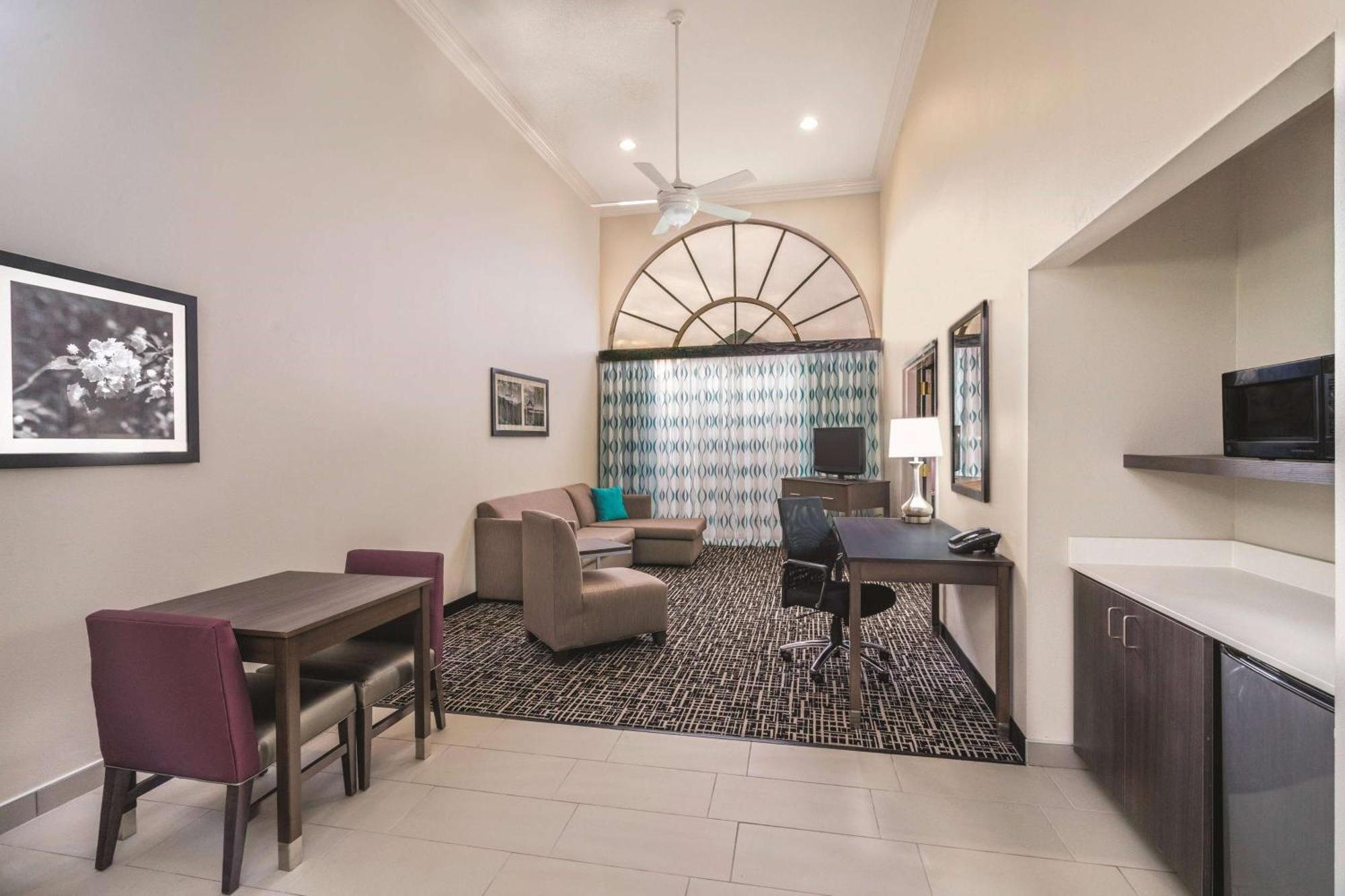 La Quinta By Wyndham Loudon Ξενοδοχείο Εξωτερικό φωτογραφία